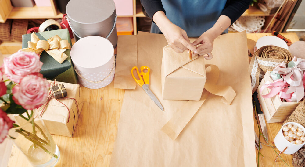 Christmas Gift Wrapping Service - Errands At A Click